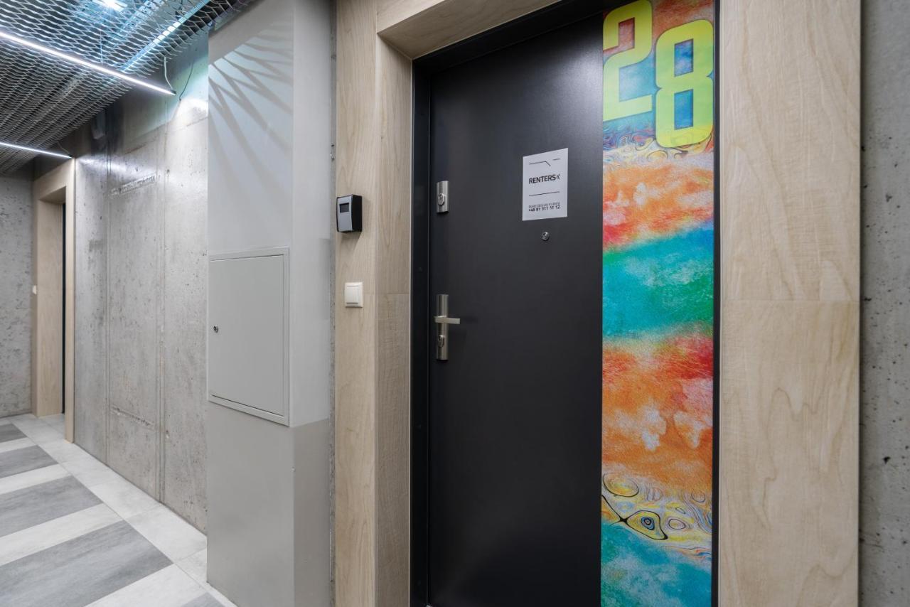 Loft Style Apartment Opienskiego Close To The Zurawiniec Nature Reserve By Noclegi Renters ポズナン エクステリア 写真